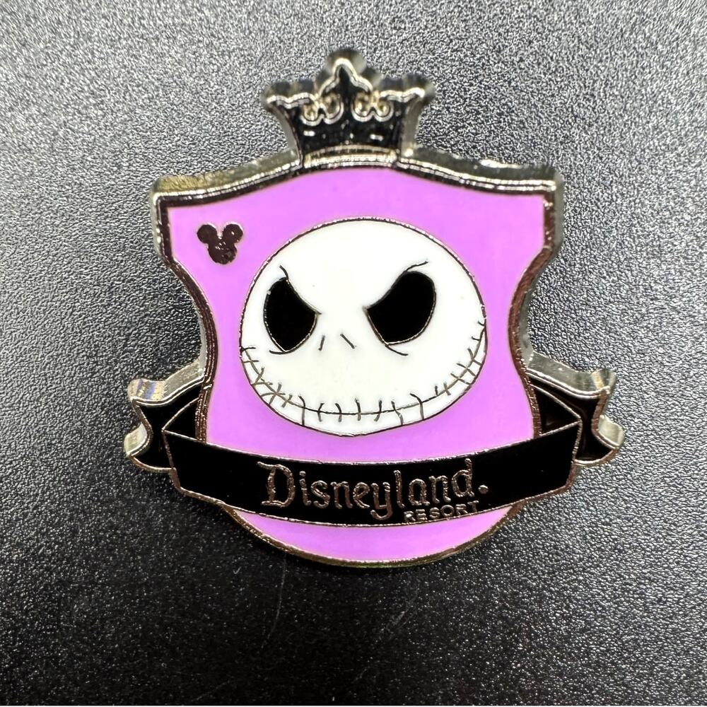 DLR 2012 Hidden Mickey Crest Collection Jack Skellington Disney Trading Pin